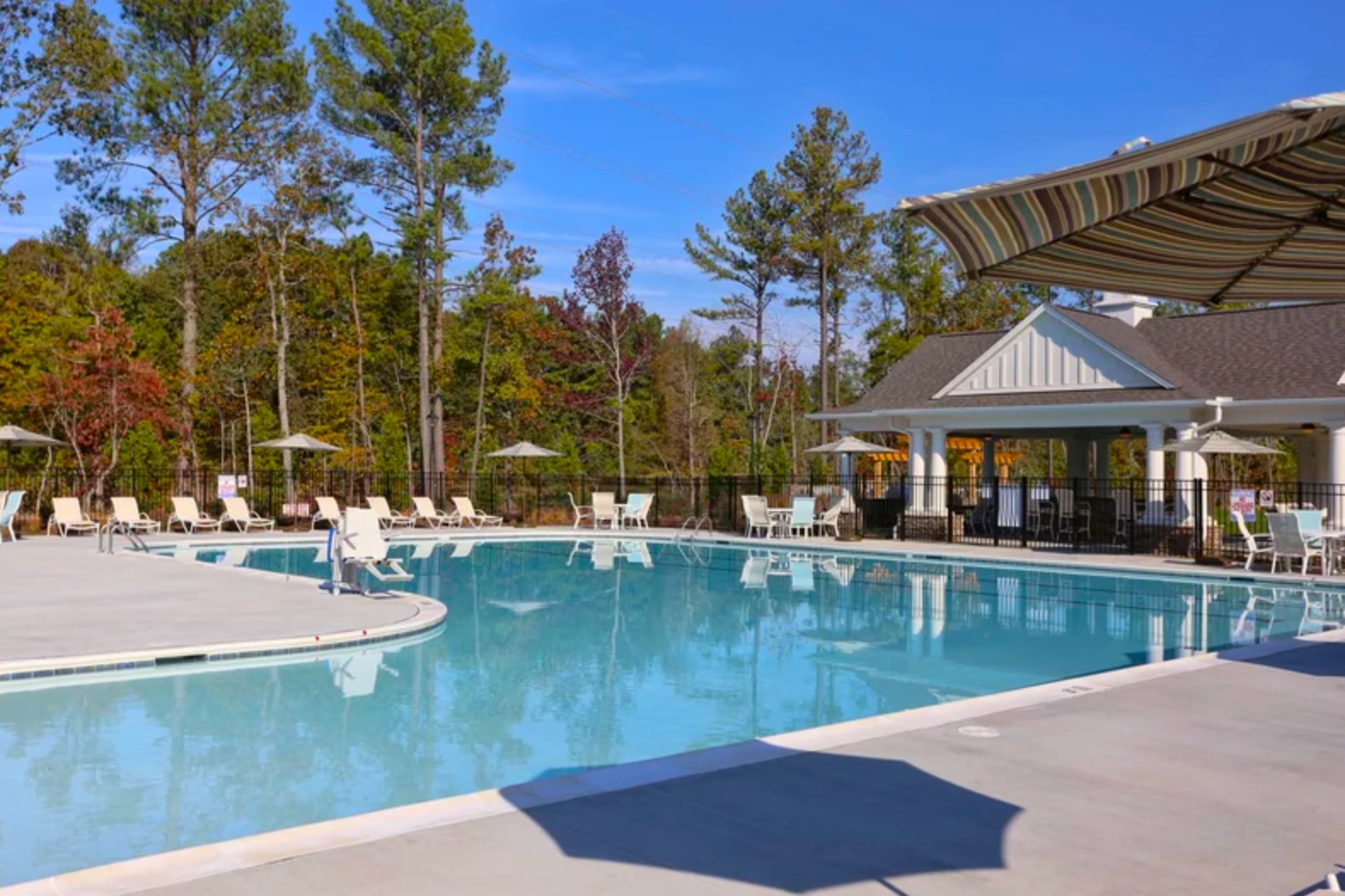 Creekside at Bethpage is a beautiful 55+ community in the Raleigh-Durham area of North Carolina.