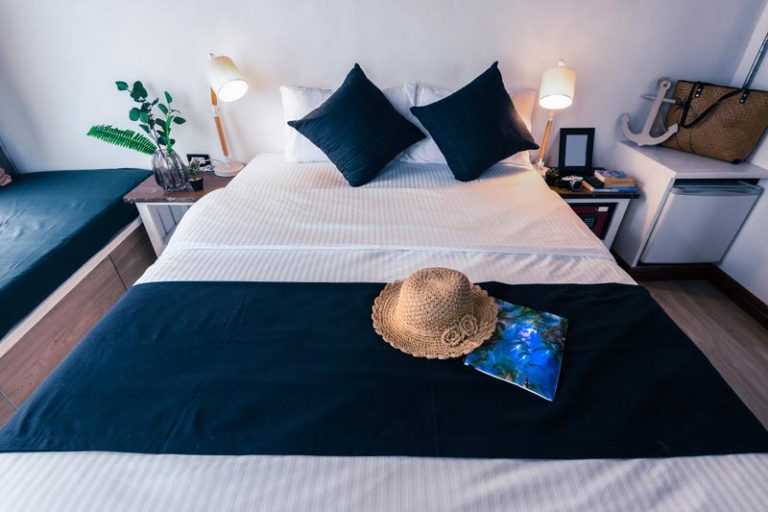 Can I Rent My House in an Active Adult Community on Airbnb?