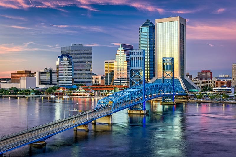 Sunset view of the downtown skyline of Jacksonville, Florida.