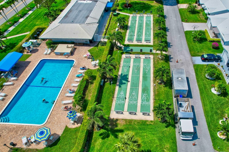 Leisure Lake Circle Condominiums - Boynton Beach, FL