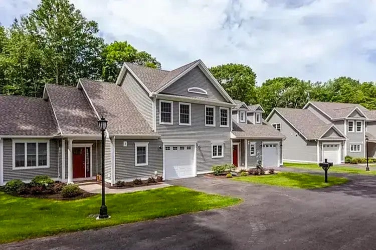 55+ Communities Essex CT Homes For Sale