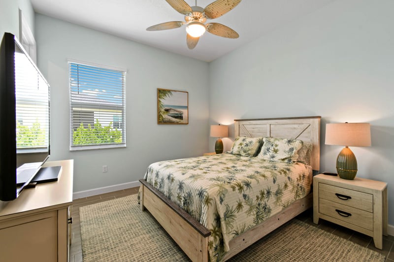 Bedroom with Nightstands