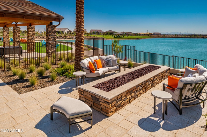 Clubhouse outdoor seating