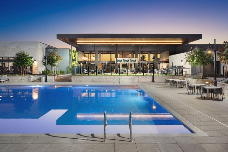 Outdoor Pool and Clubhouse