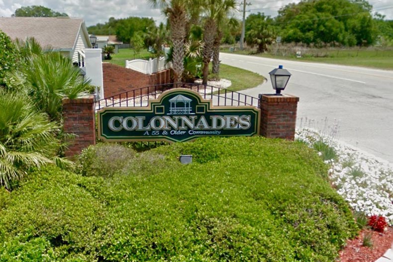 The community sign for Colonnades in Lakeland, Florida.