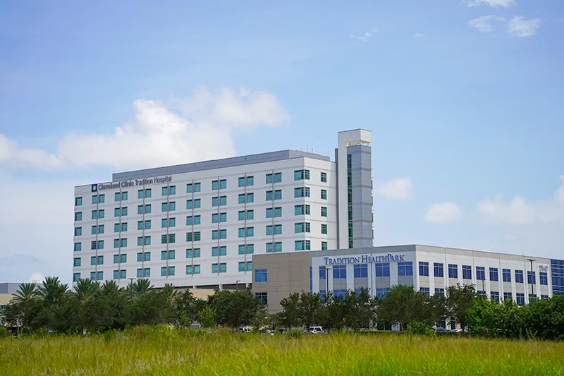 Exterior view of Cleveland Clinic Tradition Hospital in Port St. Lucie, Florida.