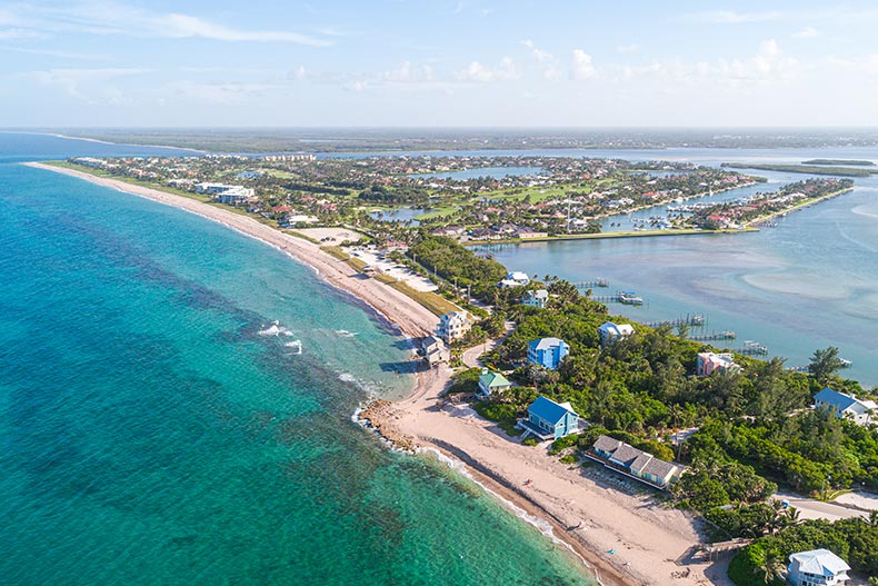 Aerial view of Bathtub Reef Beach.
