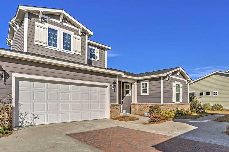 Exterior view of a house in Emmens Preserve Myrtle Beach in Myrtle Beach, South Carolina.