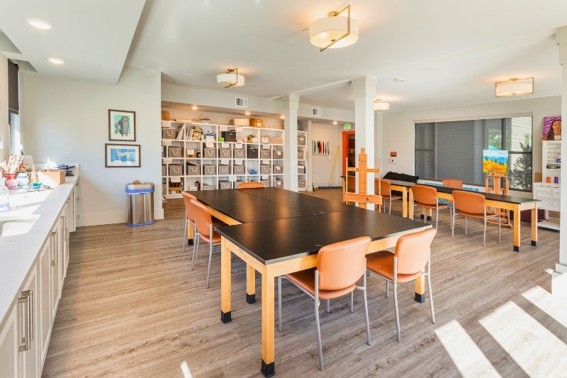 Arts & Crafts Studio