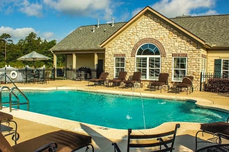 The outdoor pool at Cottages at Pryse Farm in Farragut, Tennessee.