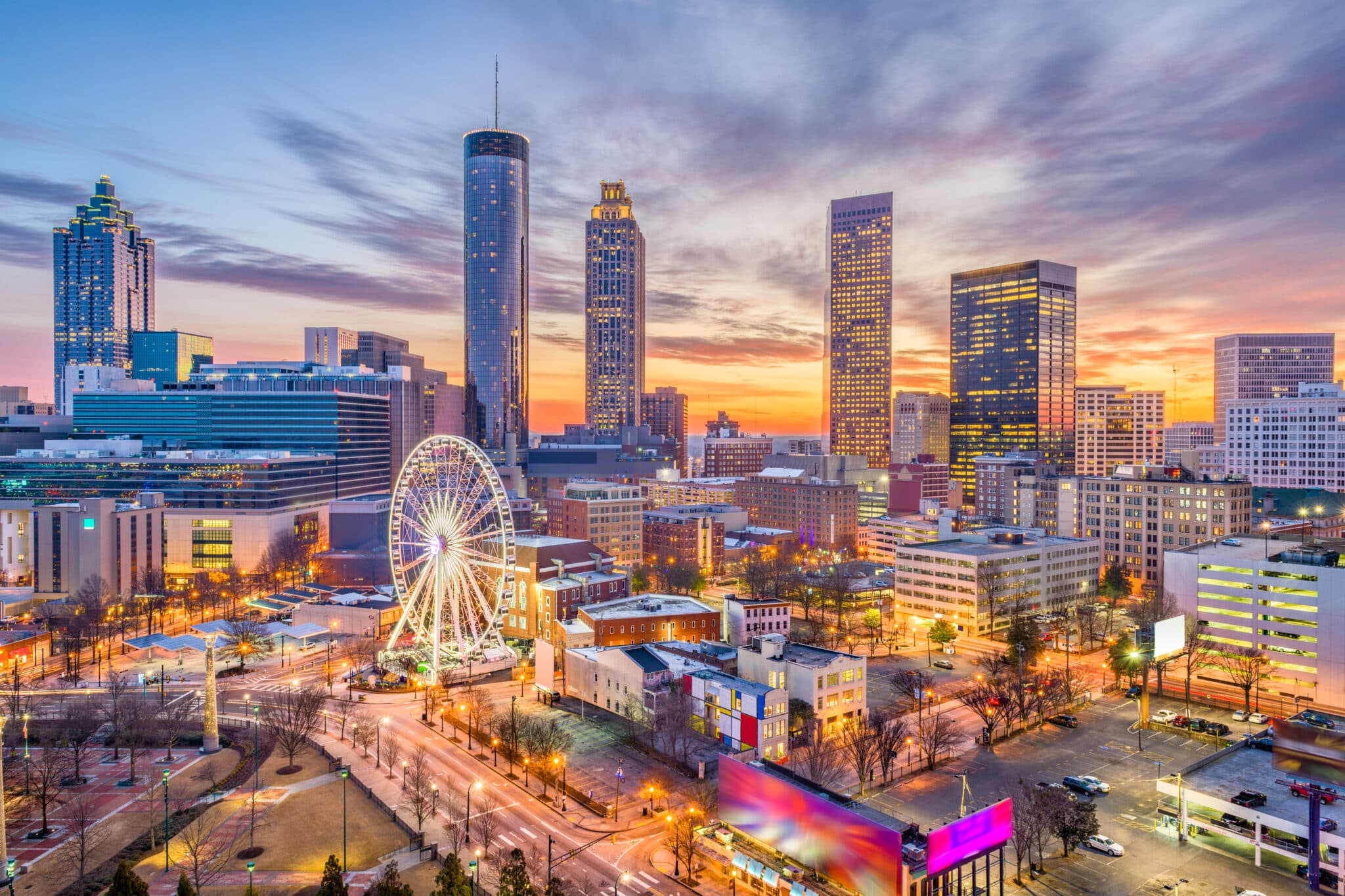 Sunset view of the Atlanta, Georgia skyline.