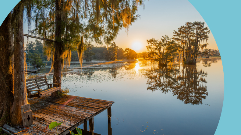 Gantt Lake in Alabama at sunrise.