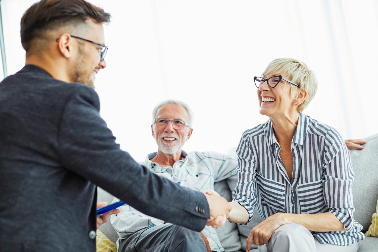 Questions to Ask When Choosing a Real Estate Agent: Working With a 55+ Expert