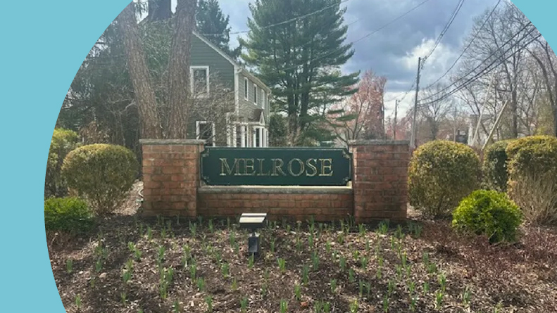 The community sign at Melrose at Chatham in Chatham, New Jersey.