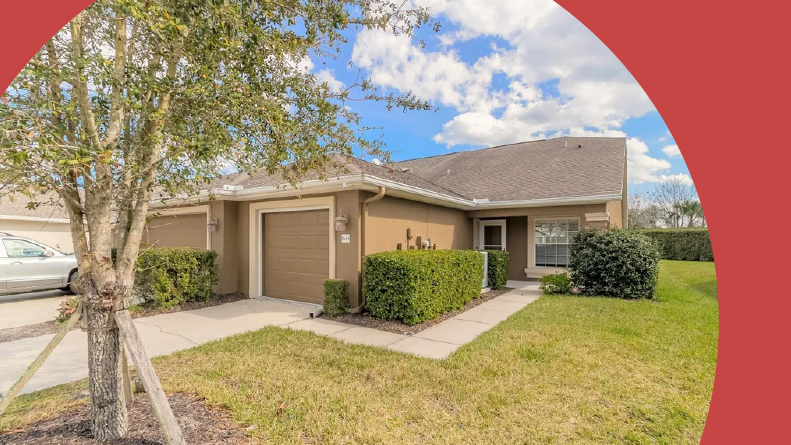 Exterior view of an attached home in Royal Palm in Port Orange, Florida.