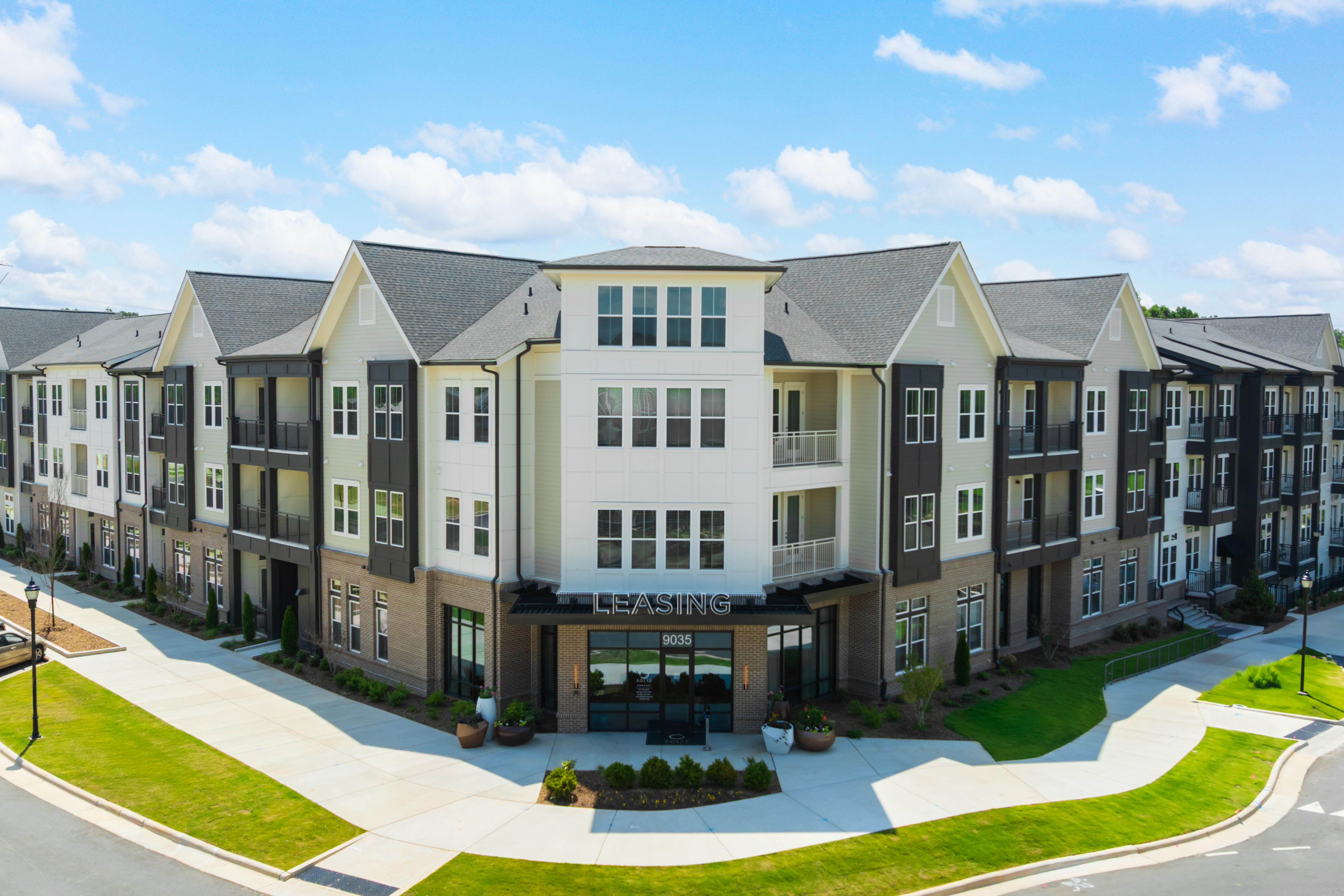 Solis Birkdale - Huntersville, NC