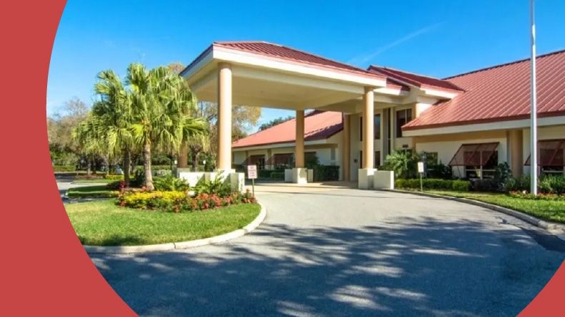 The entrance to Highland Lakes in Leesburg, Florida.