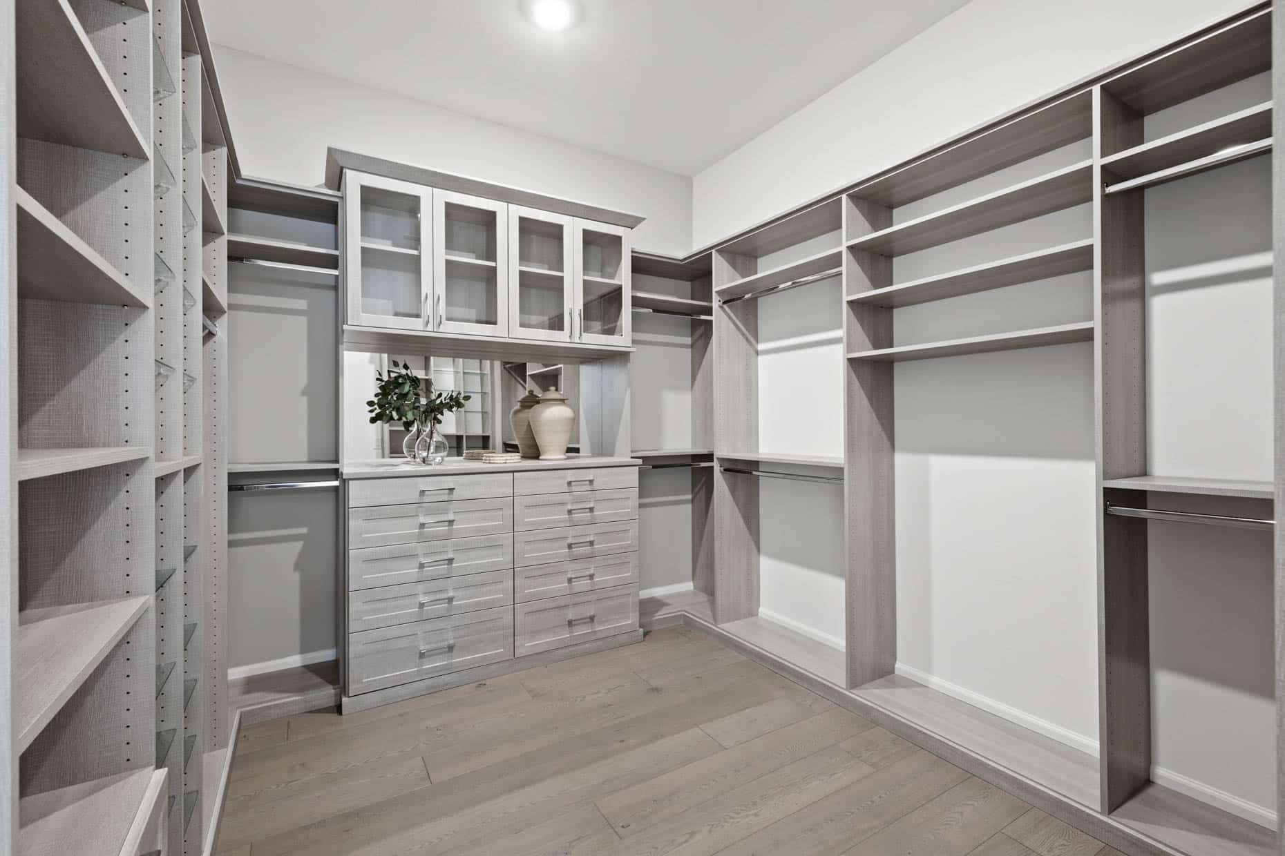 Walk-in Closet