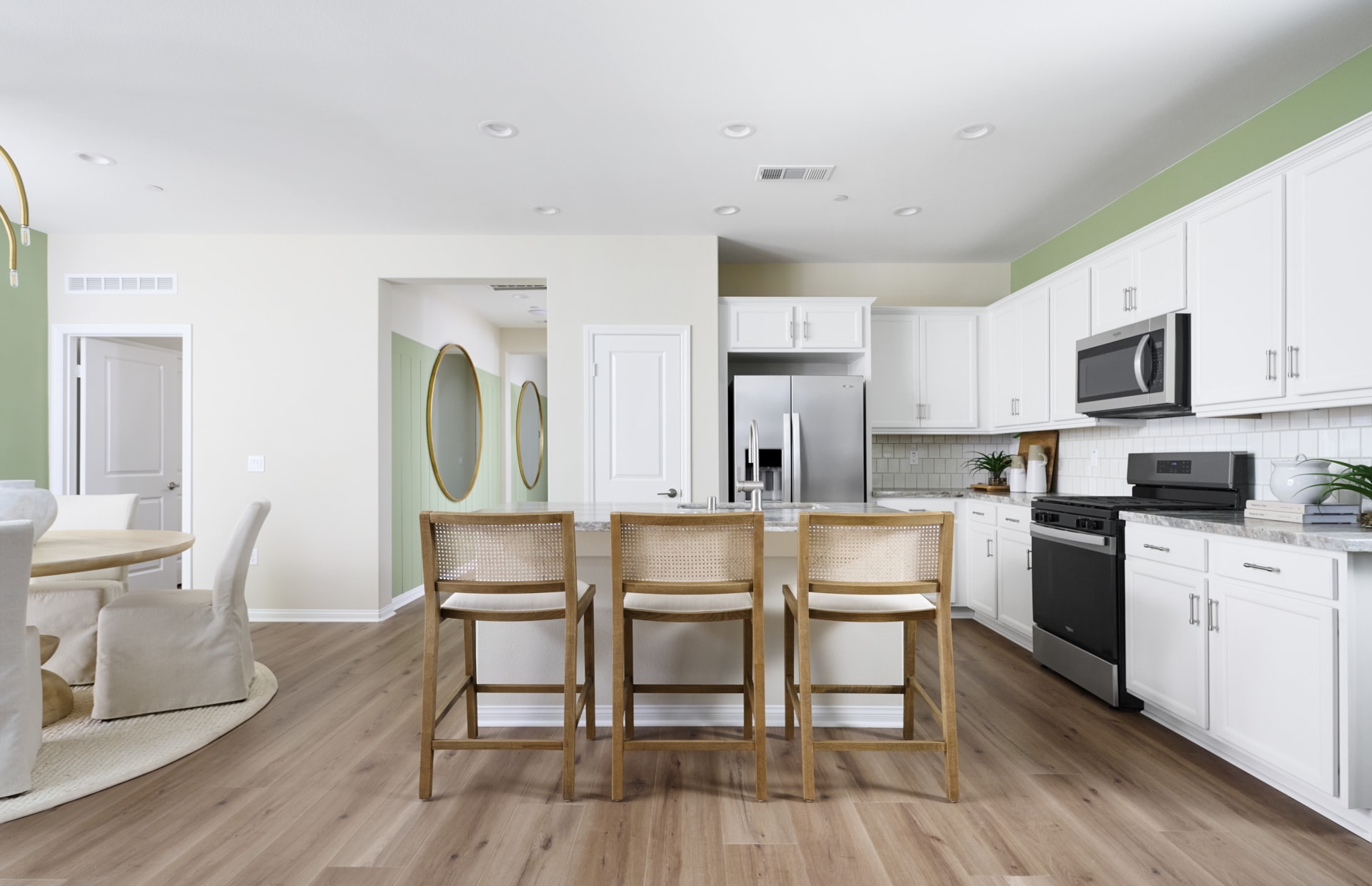 Photo: Tsutsumida Pictures