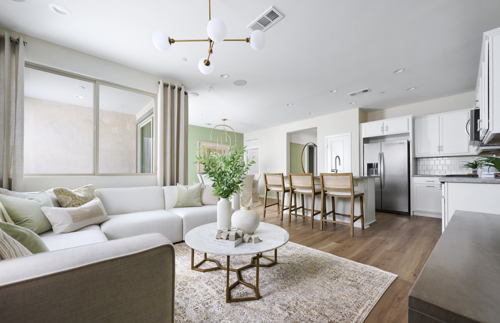 Photo: Tsutsumida Pictures