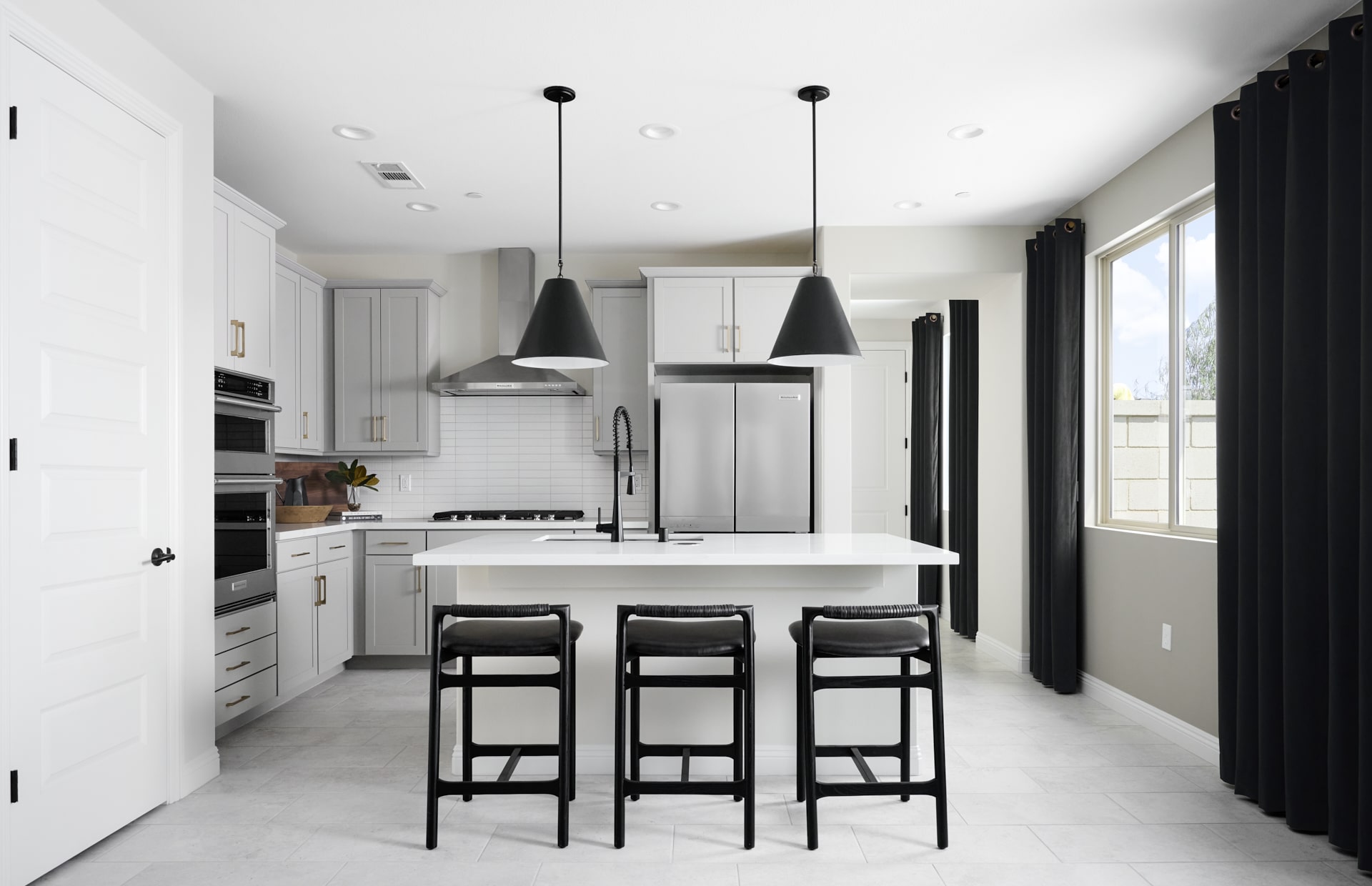 Photo: Tsutsumida Pictures