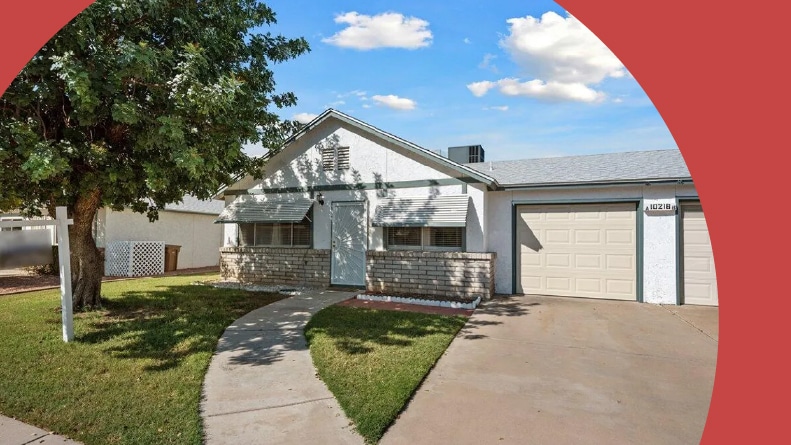 Exterior view of a home at Sun Air Estates in Peoria, Arizona.