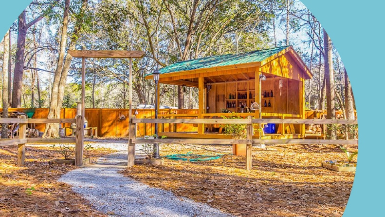 An outdoor community space at Enclave Park in Johns Island, South Carolina.