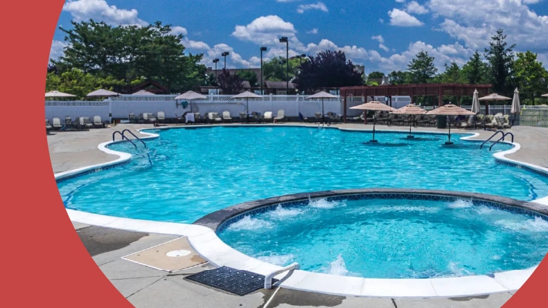 The outdoor pool and whirlpool spa at Renaissance at Manchester in Manchester, New Jersey.