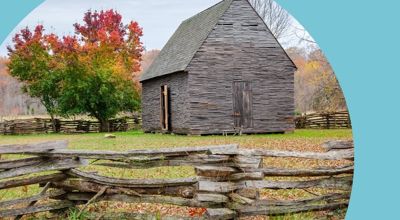 A historic building and fence at Piscataway Park in Maryland.