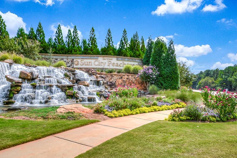 waterfall-at-the-entrance-of-sun-city-peachtree-griffin-georgia
